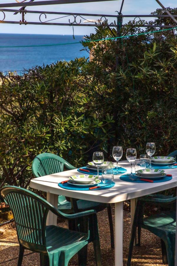 Fronte Mare Pinus Village 76 Санта Маргерита ди Пула Екстериор снимка